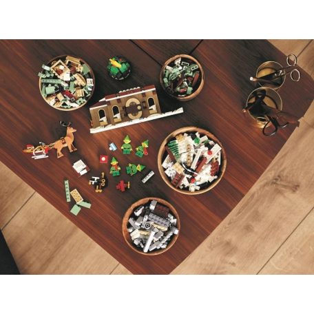 LEGO® ICONS™ - Creator Expert - Manó klubház (10275)