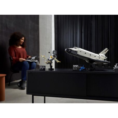 LEGO Creator - A NASA Discovery űrsiklója (10283)