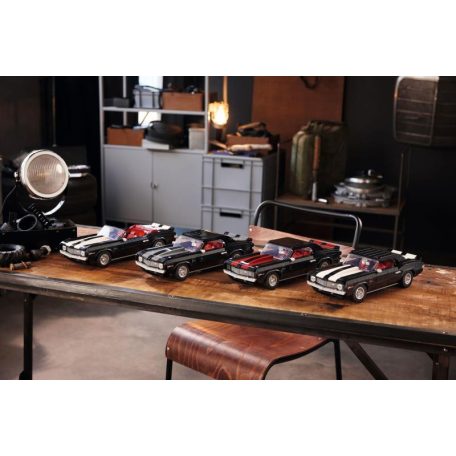 LEGO® ICONS™ - Chevrolet Camaro Z28 (10304)