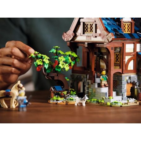 LEGO Ideas - Középkori kovács (21325) Medieval Blacksmith
