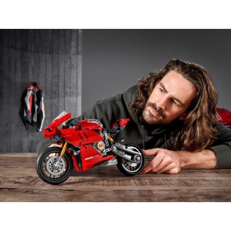 LEGO Technic 42107 - Ducati Panigale V4 R 