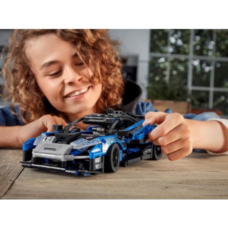 LEGO Technic 42123 - McLaren Senna GTR sérült dobozos