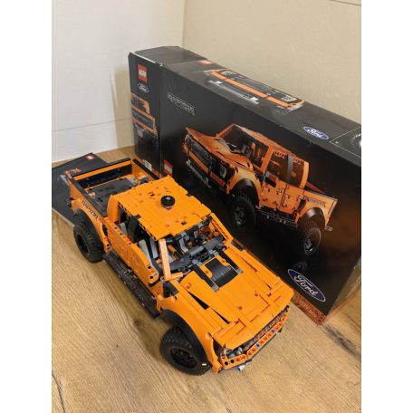  LEGO® Technic - Ford F-150 Raptor (42126) HASZNÁLT