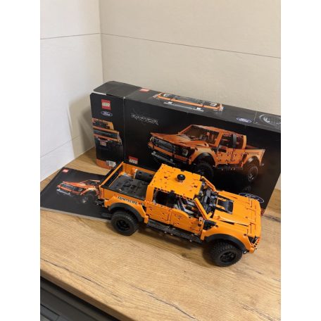  LEGO® Technic - Ford F-150 Raptor (42126) HASZNÁLT