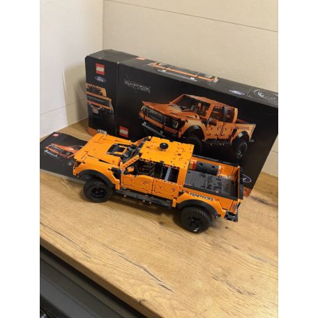  LEGO® Technic - Ford F-150 Raptor (42126) HASZNÁLT