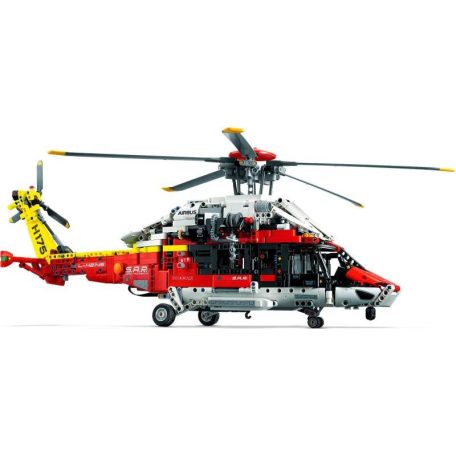 LEGO® Technic - Airbus H175 mentőhelikopter (42145)