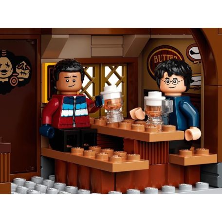 LEGO Harry Potter - Látogatás Roxmorts faluban (76388)