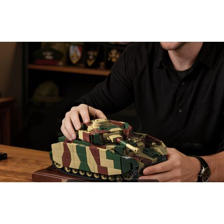  Panzerkampfwagen VI tigris harckocsi, 1600+ darabos