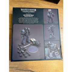   Warhammer 40k Sons of Horus MKIV Tactical Squad Legionary with legion vexilla
